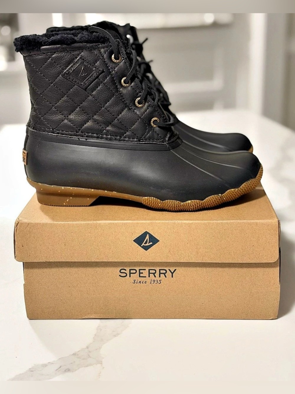 Sperry Women's Salt Water Winter Lux Quilted Black Duck Boots. US 6.5 M